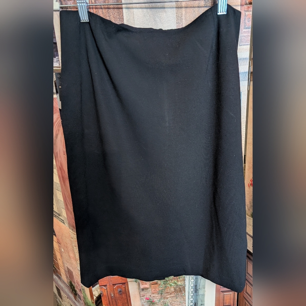 Tahari Classic Black Pencil Skirt